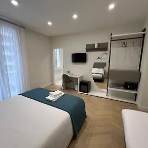 https://vittorias-luxury-rooms.it-romehotels.com